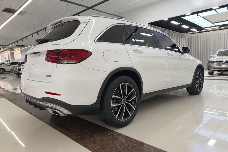 Used Mercedes-Benz GLC 2020 Facelift GLC 260 L 4MATIC Luxury Edition Rear Right 45 Deg