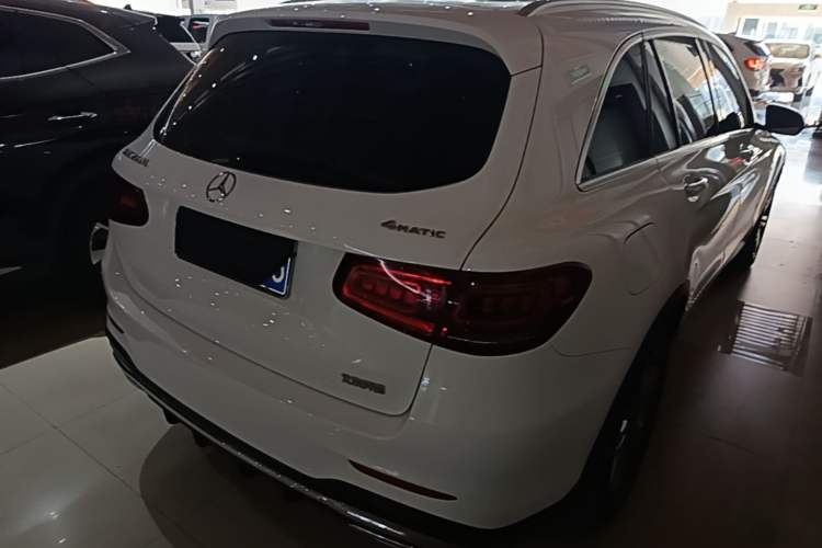 Used Mercedes-Benz GLC 2020 GLC 260 L 4MATIC Luxury Model Rear Right 45 Deg