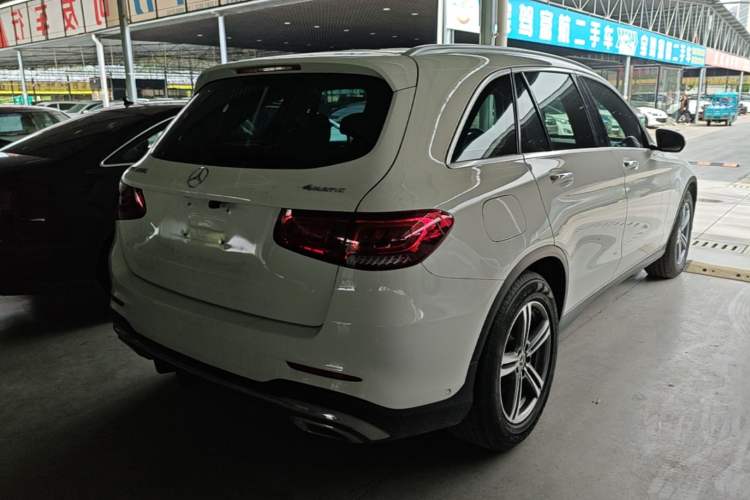 Used Mercedes-Benz GLC 2020 GLC 260 L 4MATIC Luxury Model Rear Right 45 Deg