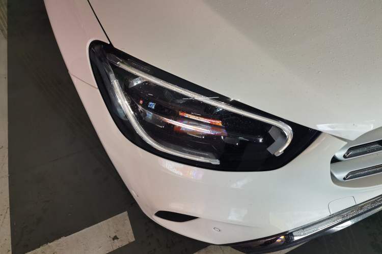 Used Mercedes-Benz GLC 2020 Facelifted GLC 260 L 4MATIC Dynamic Edition Right Front Headlight