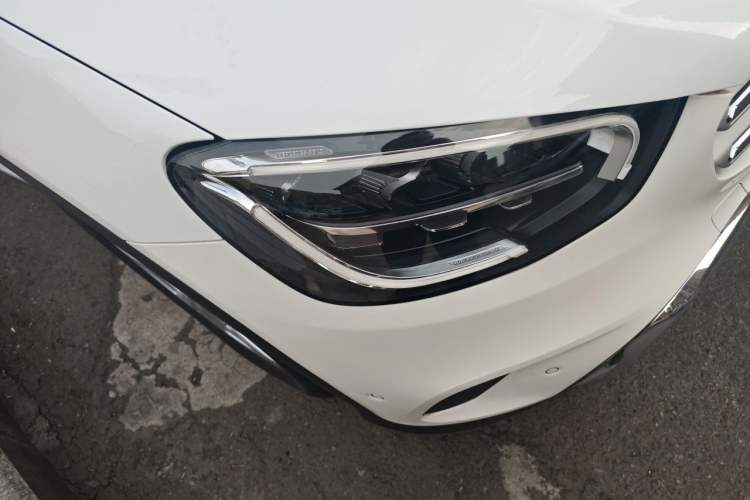 Used Mercedes-Benz GLC 2020 GLC 260 L 4MATIC Dynamic Model Right Front Headlight