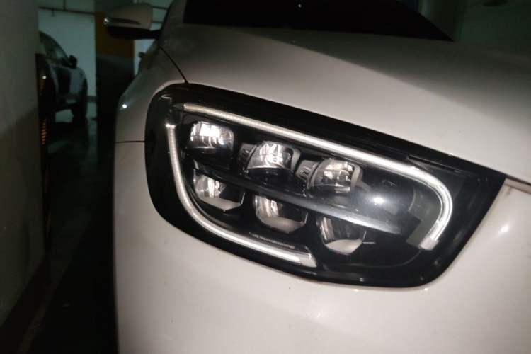 Used Mercedes-Benz GLC 2020 Facelifted GLC 260 L 4MATIC Dynamic Edition Right Front Headlight