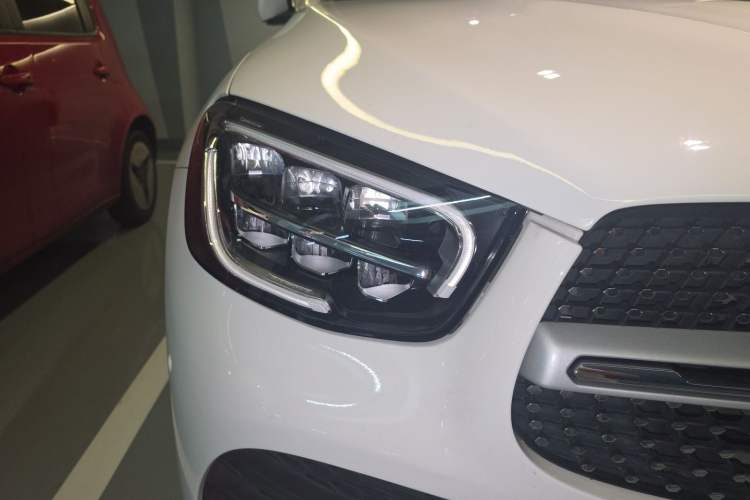 Used Mercedes-Benz GLC 2020 GLC 260 L 4MATIC Luxury Model Right Front Headlight