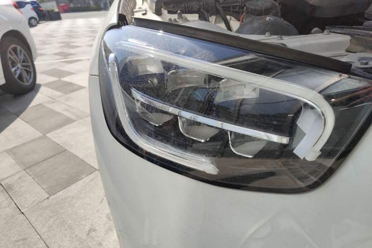 Used Mercedes-Benz GLC 2020 Facelift GLC 260 L 4MATIC Luxury Edition Right Front Headlight
