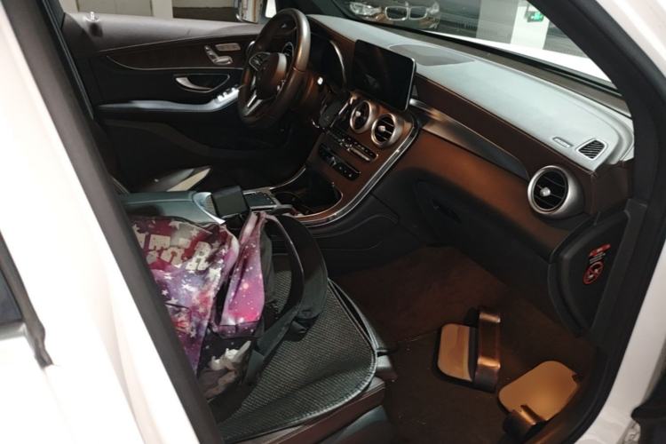 Used Mercedes-Benz GLC 2020 Facelift GLC 260 L 4MATIC Luxury Edition Right Front Seat