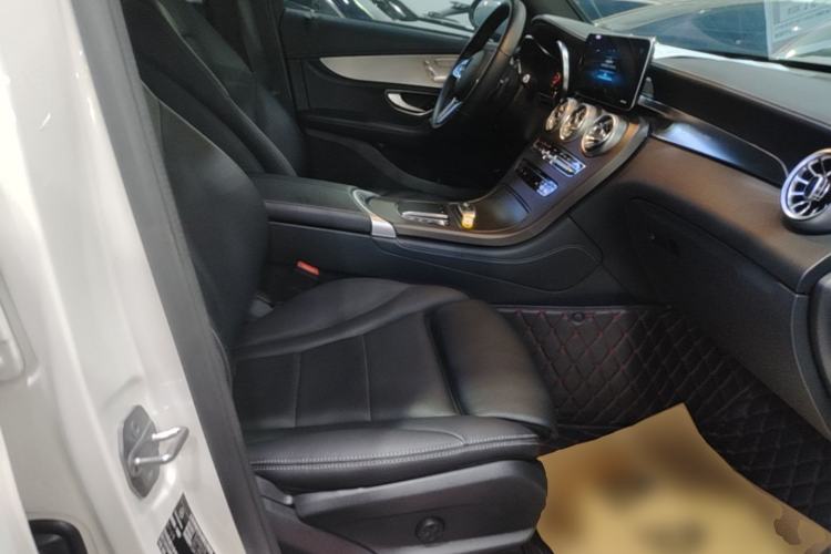Used Mercedes-Benz GLC 2020 GLC 260 L 4MATIC Dynamic Model Right Front Seat