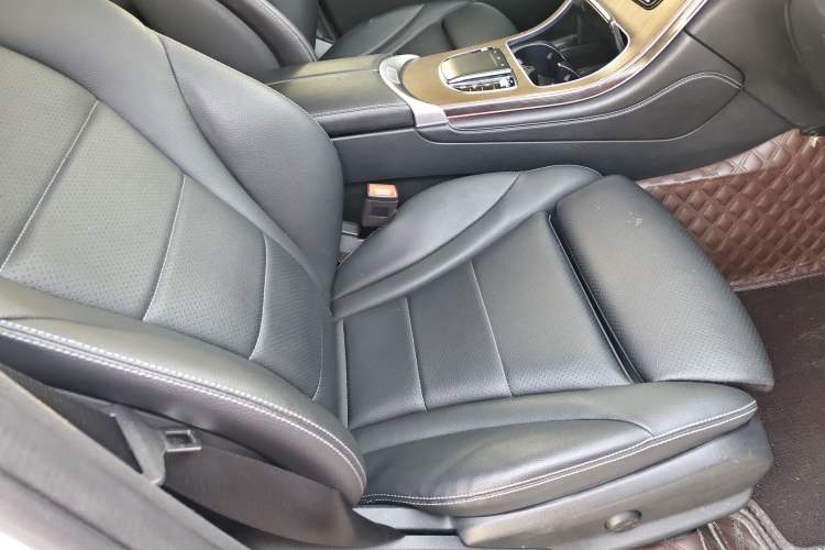 Used Mercedes-Benz GLC 2020 Facelift GLC 300 L 4MATIC Dynamic Edition Right Front Seat