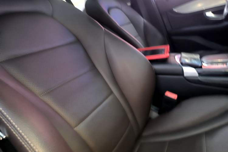 Used Mercedes-Benz GLC 2020 Facelifted GLC 260 L 4MATIC Dynamic Edition Right Front Seat