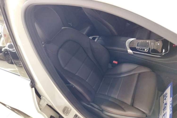 Used Mercedes-Benz GLC 2020 GLC 260 L 4MATIC Dynamic Model Right Front Seat