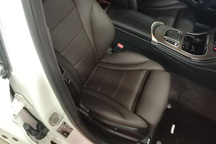 Used Mercedes-Benz GLC 2020 GLC 260 L 4MATIC Luxury Model Right Front Seat