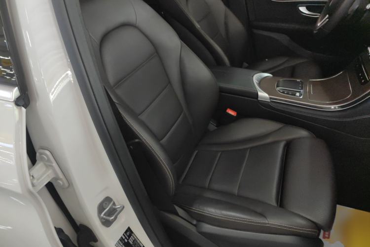 Used Mercedes-Benz GLC 2020 Facelifted GLC 300 L 4MATIC Luxury Edition Right Front Seat