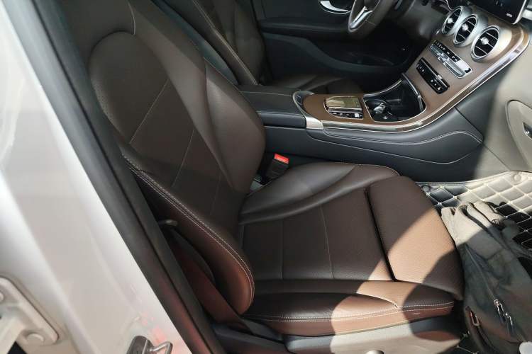 Used Mercedes-Benz GLC 2020 GLC 300 L 4MATIC Dynamic Edition Right Front Seat