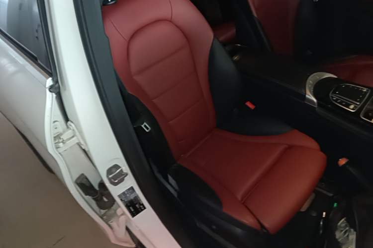 Used Mercedes-Benz GLC 2020 GLC 260 L 4MATIC Luxury Model Right Front Seat