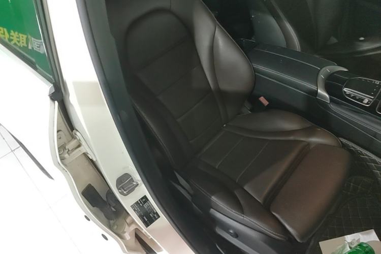 Used Mercedes-Benz GLC 2020 Facelifted GLC 260 L 4MATIC Dynamic Edition Right Front Seat