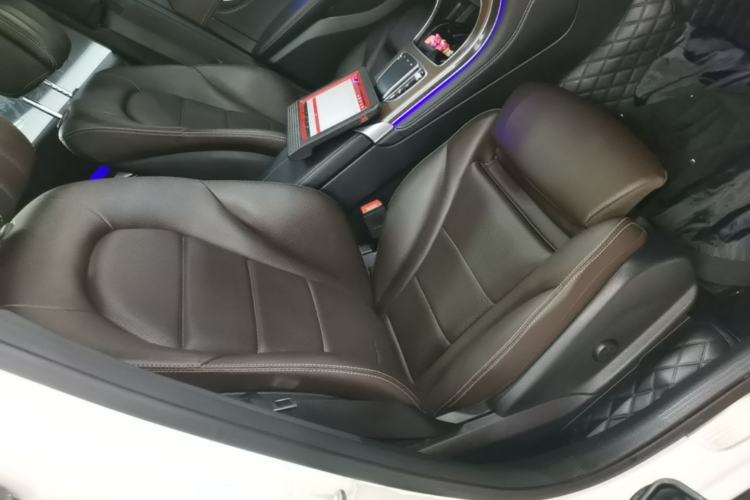 Used Mercedes-Benz GLC 2020 Facelift GLC 260 L 4MATIC Luxury Edition Right Front Seat