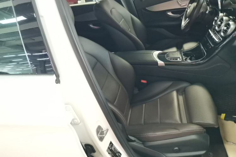 Used Mercedes-Benz GLC 2020 GLC 260 L 4MATIC Dynamic Model Right Front Seat