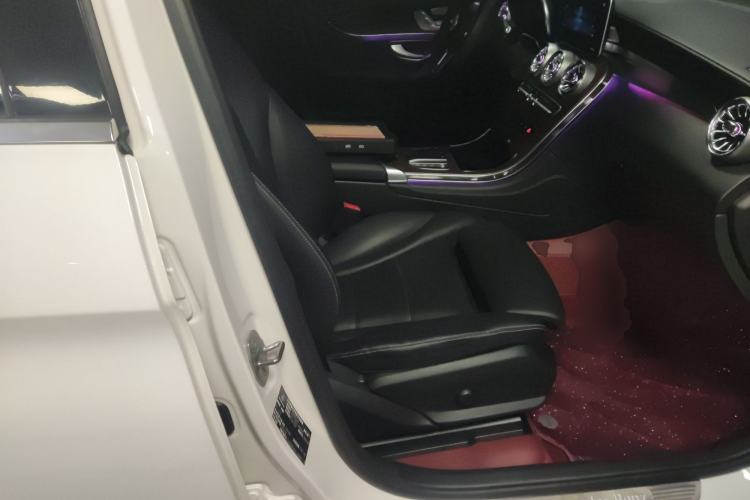 Used Mercedes-Benz GLC 2020 GLC 300 L 4MATIC Dynamic Edition Right Front Seat