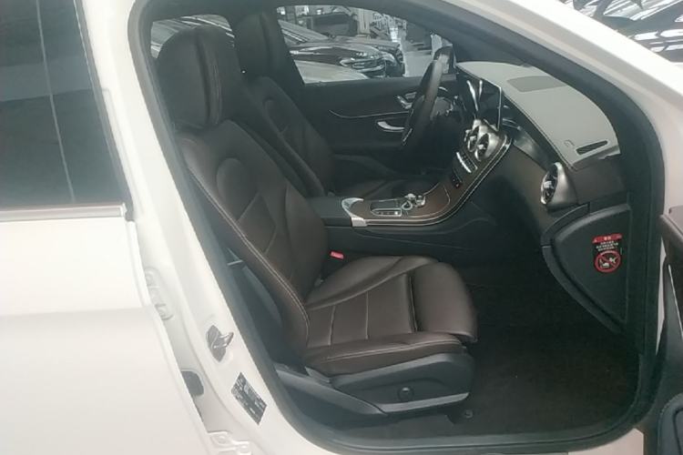 Used Mercedes-Benz GLC 2020 GLC 260 L 4MATIC Luxury Model Right Front Seat