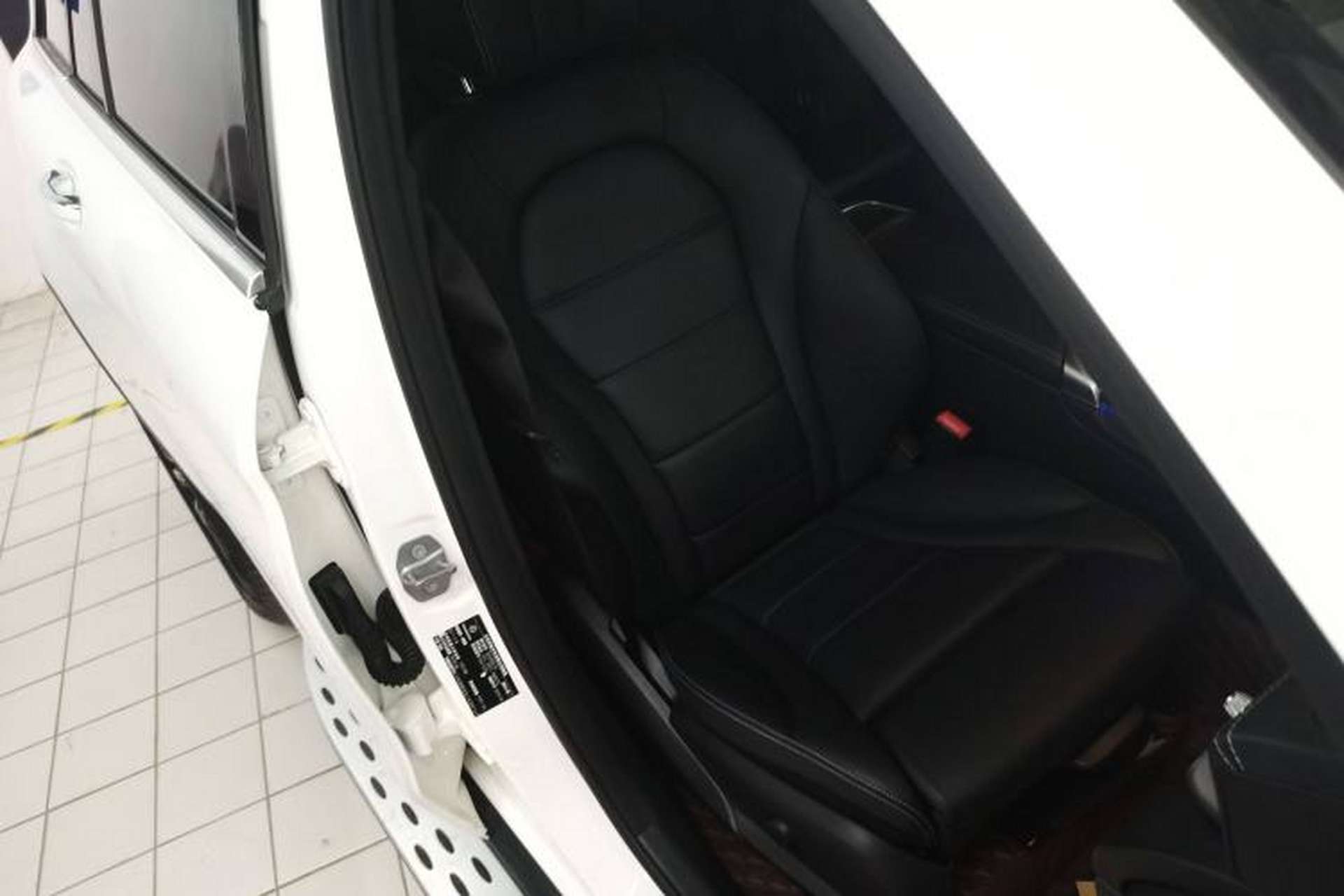 Used Mercedes-Benz GLC 2020 GLC 300 L 4MATIC Dynamic Edition Right Front Seat