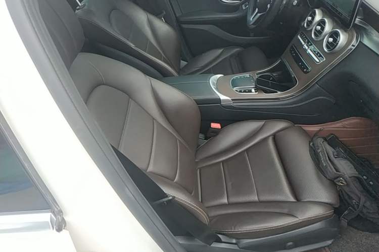 Used Mercedes-Benz GLC 2020 Facelift GLC 300 L 4MATIC Dynamic Edition Right Front Seat