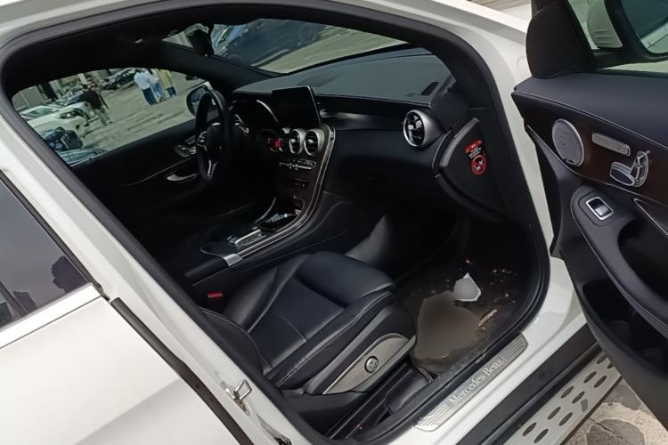 Used Mercedes-Benz GLC 2020 Facelift GLC 300 L 4MATIC Dynamic Edition Right Front Seat