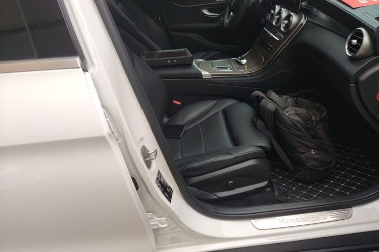 Used Mercedes-Benz GLC 2020 Facelift GLC 300 L 4MATIC Dynamic Edition Right Front Seat