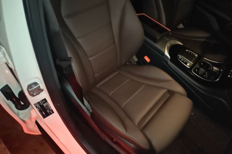 Used Mercedes-Benz GLC 2020 GLC 260 L 4MATIC Dynamic Model Right Front Seat