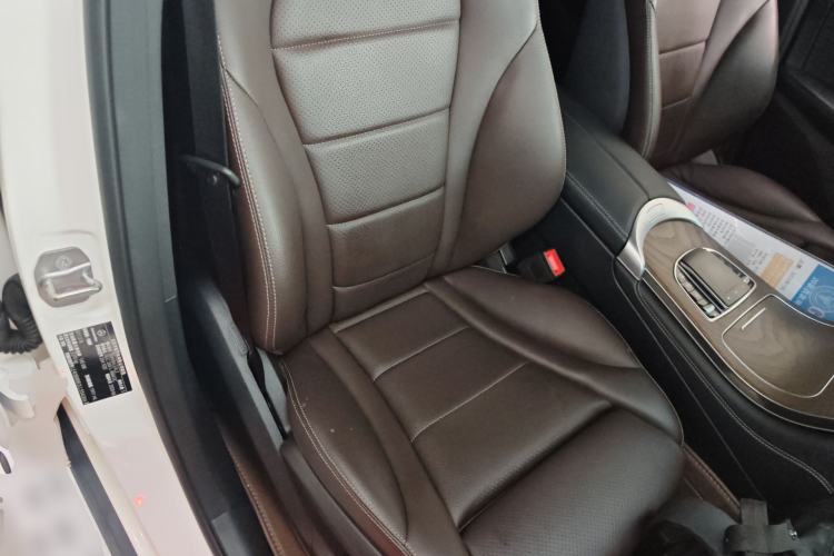 Used Mercedes-Benz GLC 2020 Facelift GLC 260 L 4MATIC Luxury Edition Right Front Seat