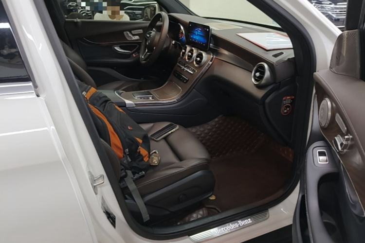 Used Mercedes-Benz GLC 2020 Facelift GLC 300 L 4MATIC Dynamic Edition Right Front Seat