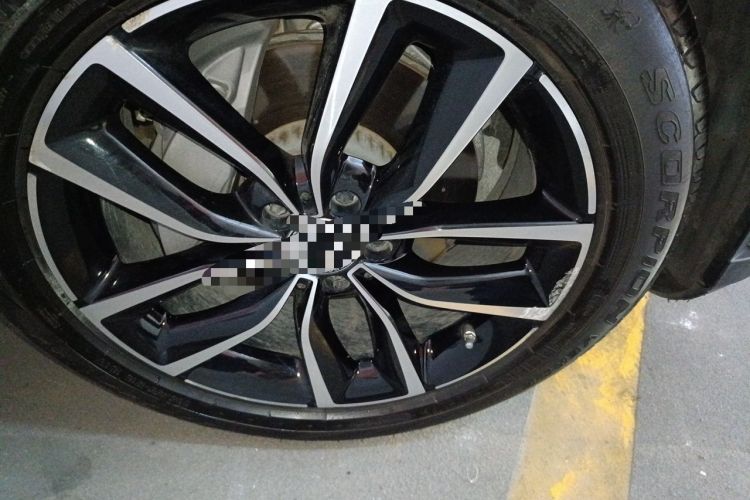 Used Mercedes-Benz GLC 2020 Facelift GLC 260 L 4MATIC Luxury Edition Right Front Wheel Hub