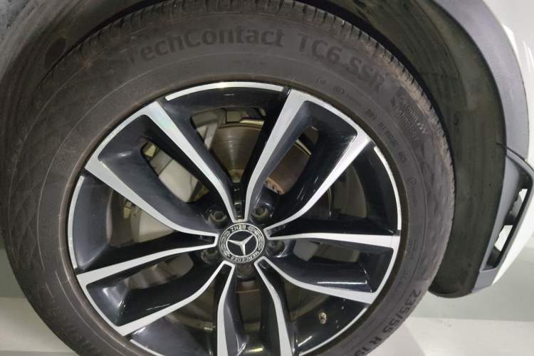 Used Mercedes-Benz GLC 2020 GLC 300 L 4MATIC Dynamic Edition Right Front Wheel Hub