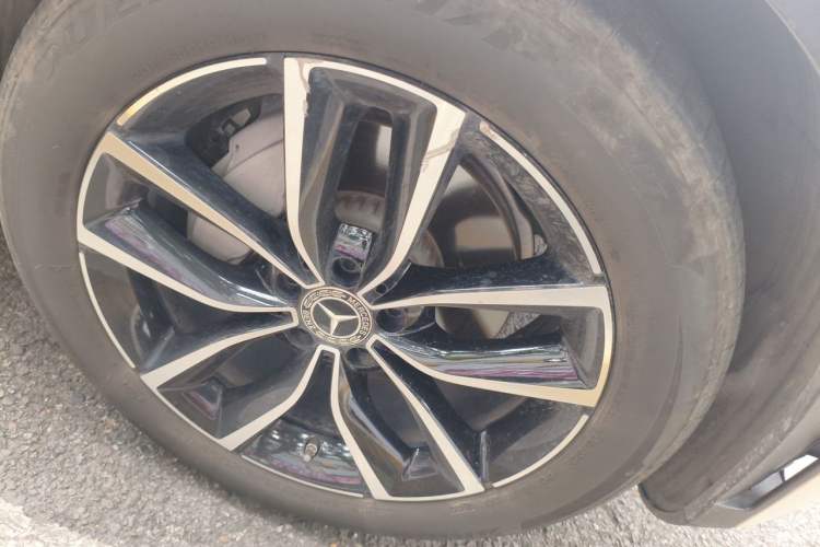 Used Mercedes-Benz GLC 2020 Facelift GLC 300 L 4MATIC Dynamic Edition Right Front Wheel Hub