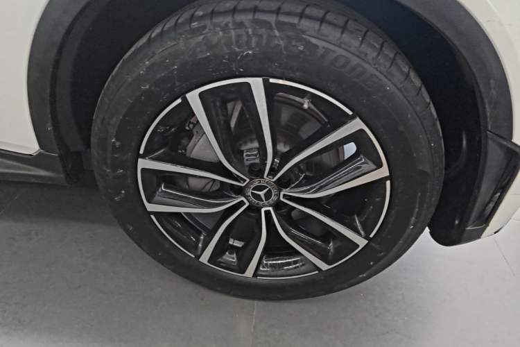 Used Mercedes-Benz GLC 2020 Facelift GLC 260 L 4MATIC Luxury Edition Right Front Wheel Hub