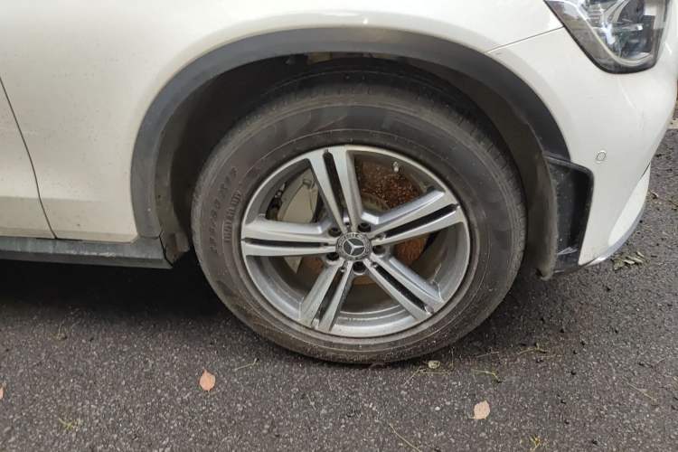 Used Mercedes-Benz GLC 2020 GLC 260 L 4MATIC Luxury Model Right Front Wheel Hub