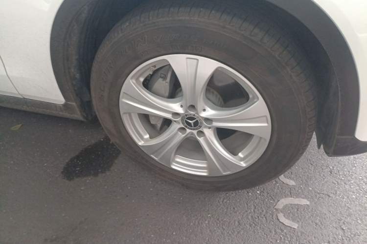 Used Mercedes-Benz GLC 2020 Facelifted GLC 260 L 4MATIC Dynamic Edition Right Front Wheel Hub