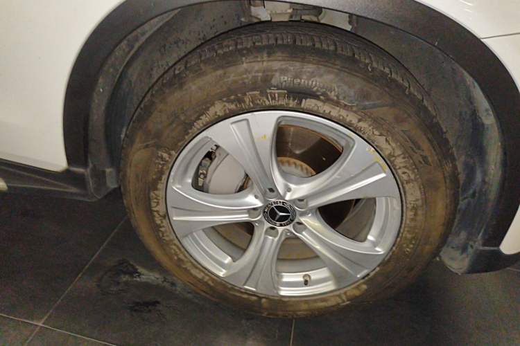 Used Mercedes-Benz GLC 2020 Facelifted GLC 260 L 4MATIC Dynamic Edition Right Front Wheel Hub