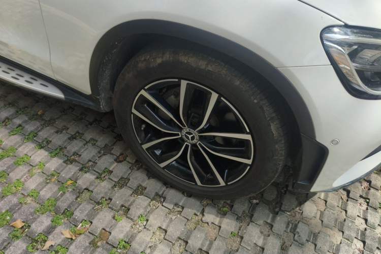 Used Mercedes-Benz GLC 2020 Facelift GLC 300 L 4MATIC Dynamic Edition Right Front Wheel Hub
