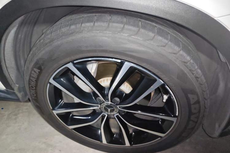 Used Mercedes-Benz GLC 2020 GLC 300 L 4MATIC Dynamic Edition Right Front Wheel Hub