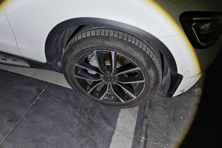 Used Mercedes-Benz GLC 2020 Facelift GLC 300 L 4MATIC Dynamic Edition Right Front Wheel Hub