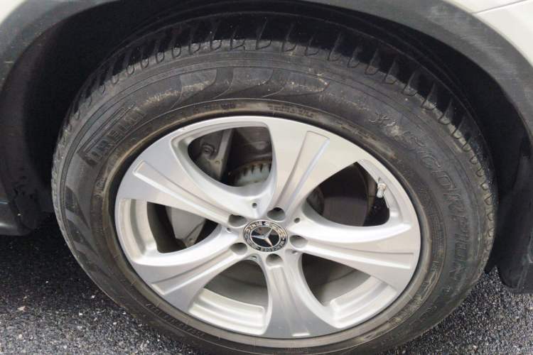 Used Mercedes-Benz GLC 2020 GLC 260 L 4MATIC Dynamic Model Right Front Wheel Hub