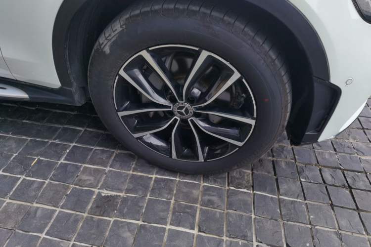 Used Mercedes-Benz GLC 2020 Facelift GLC 300 L 4MATIC Dynamic Edition Right Front Wheel Hub