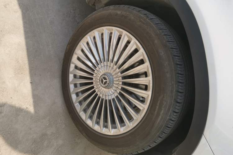 Used Mercedes-Benz GLC 2020 Facelifted GLC 260 L 4MATIC Dynamic Edition Right Front Wheel Hub