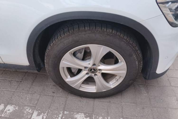 Used Mercedes-Benz GLC 2020 Facelifted GLC 260 L 4MATIC Dynamic Edition Right Front Wheel Hub