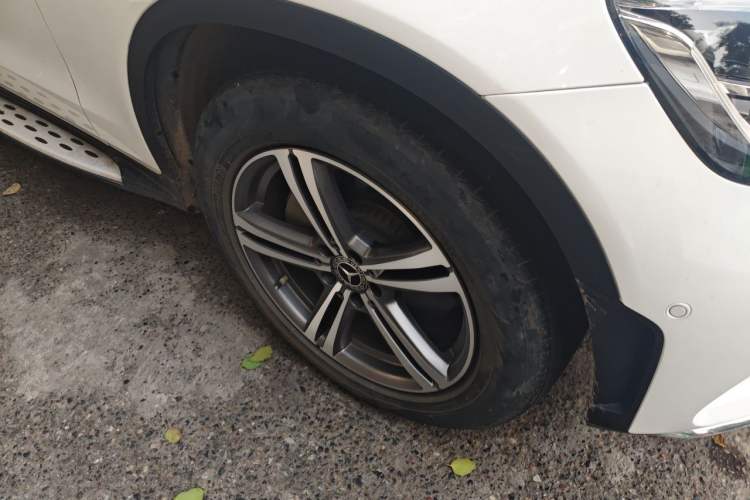Used Mercedes-Benz GLC 2020 GLC 260 L 4MATIC Luxury Model Right Front Wheel Hub