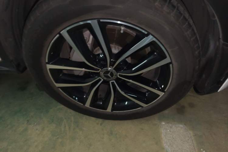 Used Mercedes-Benz GLC 2020 GLC 300 L 4MATIC Dynamic Edition Right Front Wheel Hub