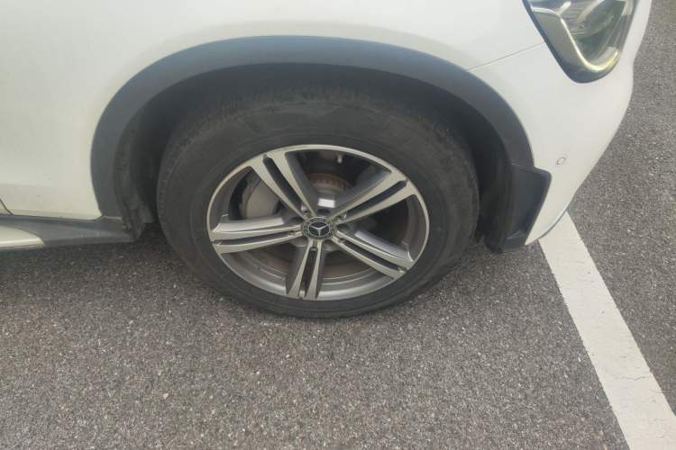 Used Mercedes-Benz GLC 2020 GLC 260 L 4MATIC Luxury Model Right Front Wheel Hub