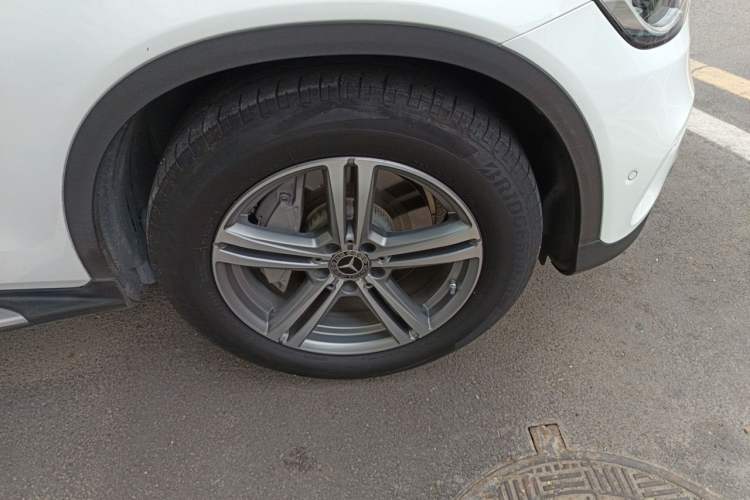 Used Mercedes-Benz GLC 2020 Facelifted GLC 260 L 4MATIC Dynamic Edition Right Front Wheel Hub