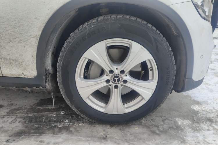 Used Mercedes-Benz GLC 2020 Facelifted GLC 260 L 4MATIC Dynamic Edition Right Front Wheel Hub