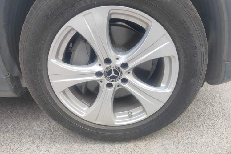 Used Mercedes-Benz GLC 2020 Facelifted GLC 260 L 4MATIC Dynamic Edition Right Front Wheel Hub