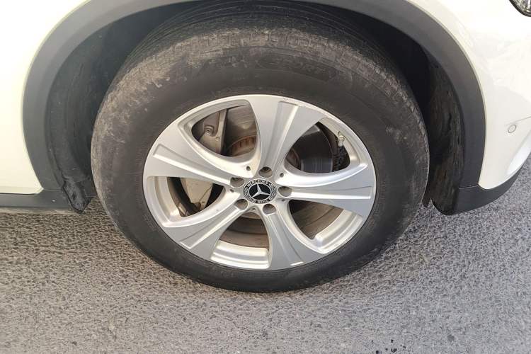 Used Mercedes-Benz GLC 2020 GLC 260 L 4MATIC Dynamic Model Right Front Wheel Hub